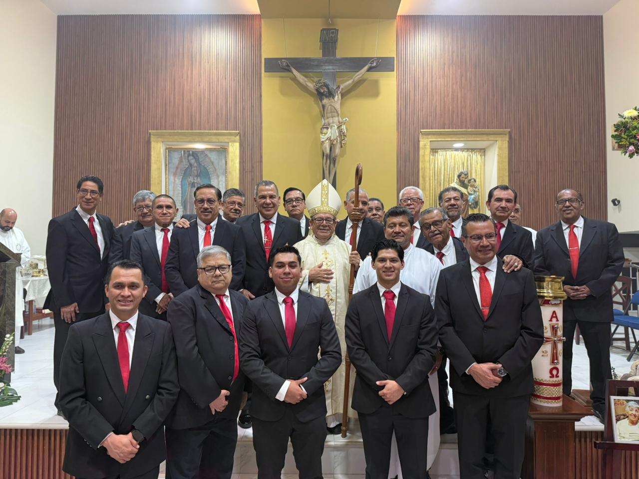 Fiesta patronal en la Parroquia de la Santa Cruz: una celebración de fe, unidad y servicio